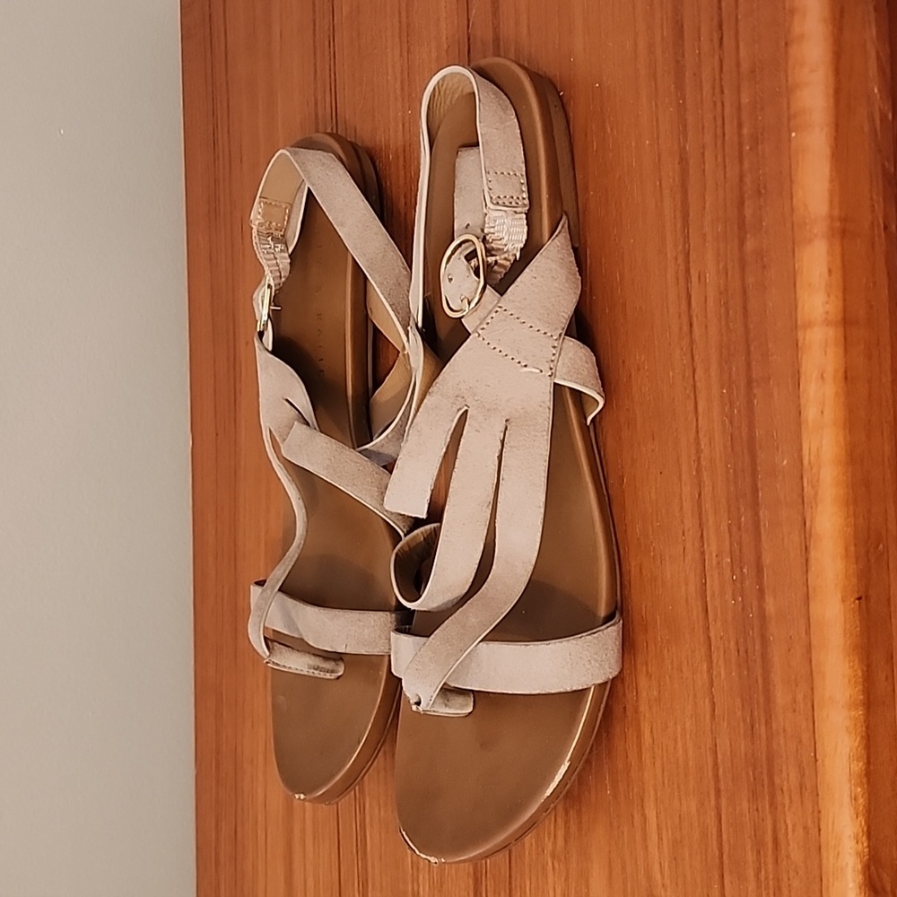 Kelly & Katie, tan sandals, size 6.5/7